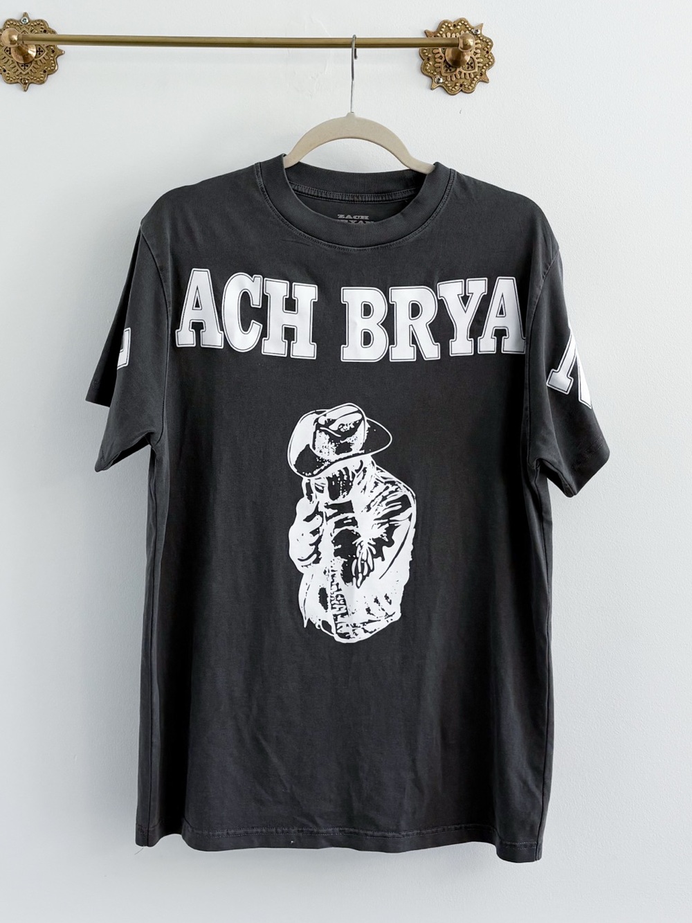 Zach Bryan Gray Burn Concert Tee Small
